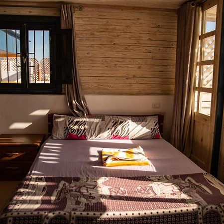Station House Apartment Дахаб Екстериор снимка