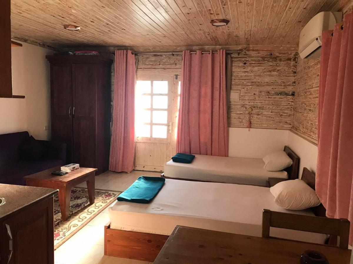 Station House Apartment Дахаб Екстериор снимка
