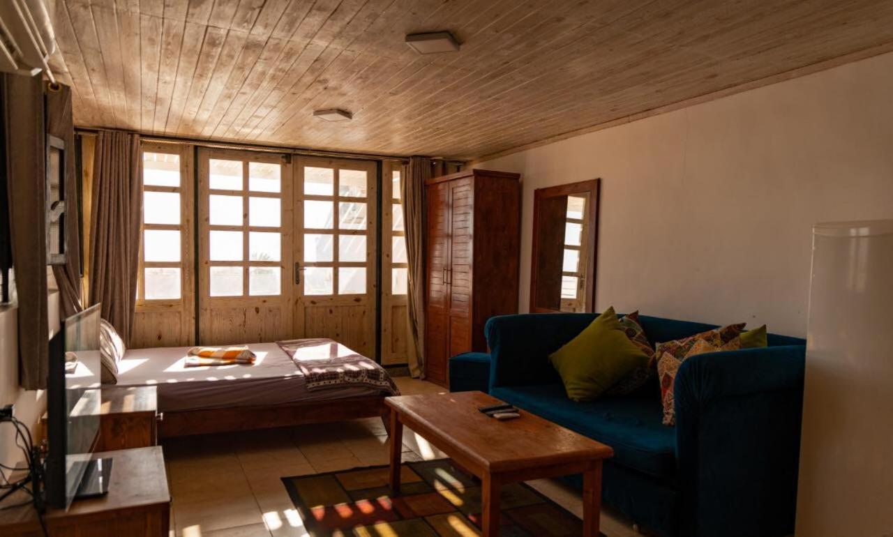 Station House Apartment Дахаб Екстериор снимка